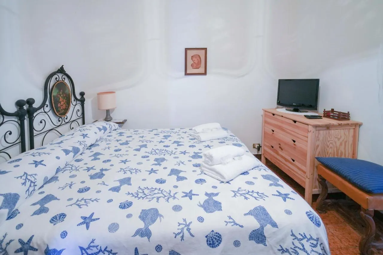 125 - Casa San Lorenzo, 15 Minuti A Piedi Mare Spiaggia Moneglia 0*,  Italy